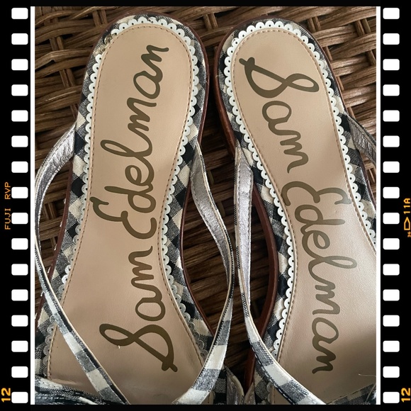 Sam Edelman Gingham, multi strap slide w cute bow and side studs on sole sz 8 - Picture 2 of 7